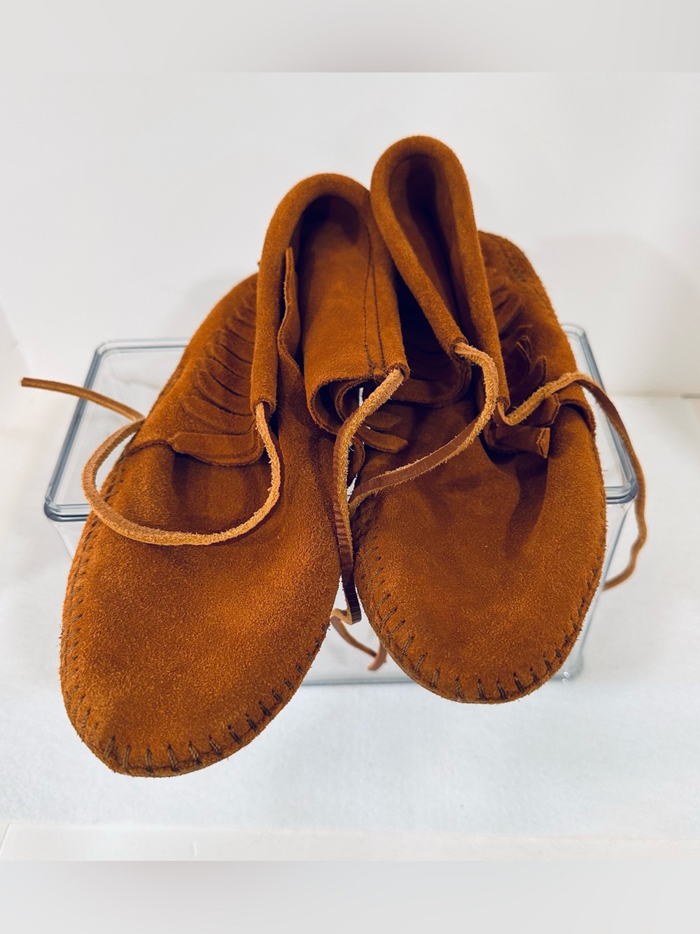 Minnetonka Women's Classic Fringe Leather Soft Sole Bootie Moccasin Fits like 9 - Picture 14 of 14